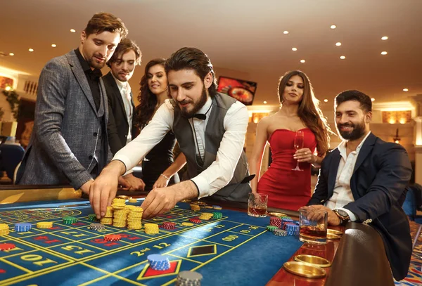 What Are the Advantages of Casino Betting Communities?